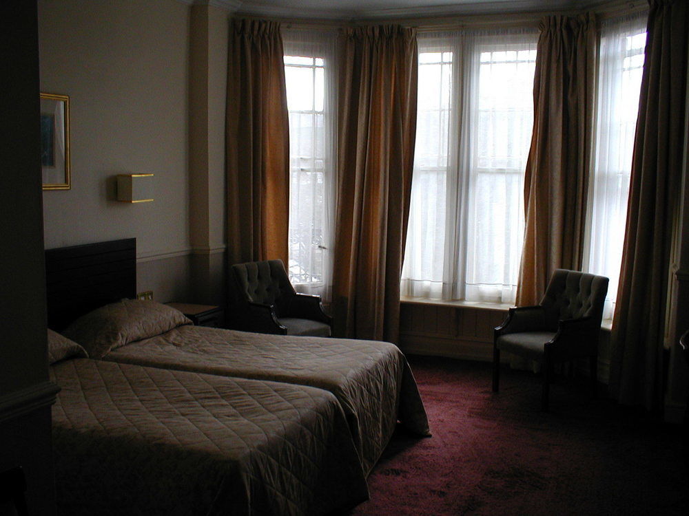 Glen Usk Hotel ลานดินดรอดเวลส์ ภายนอก รูปภาพ