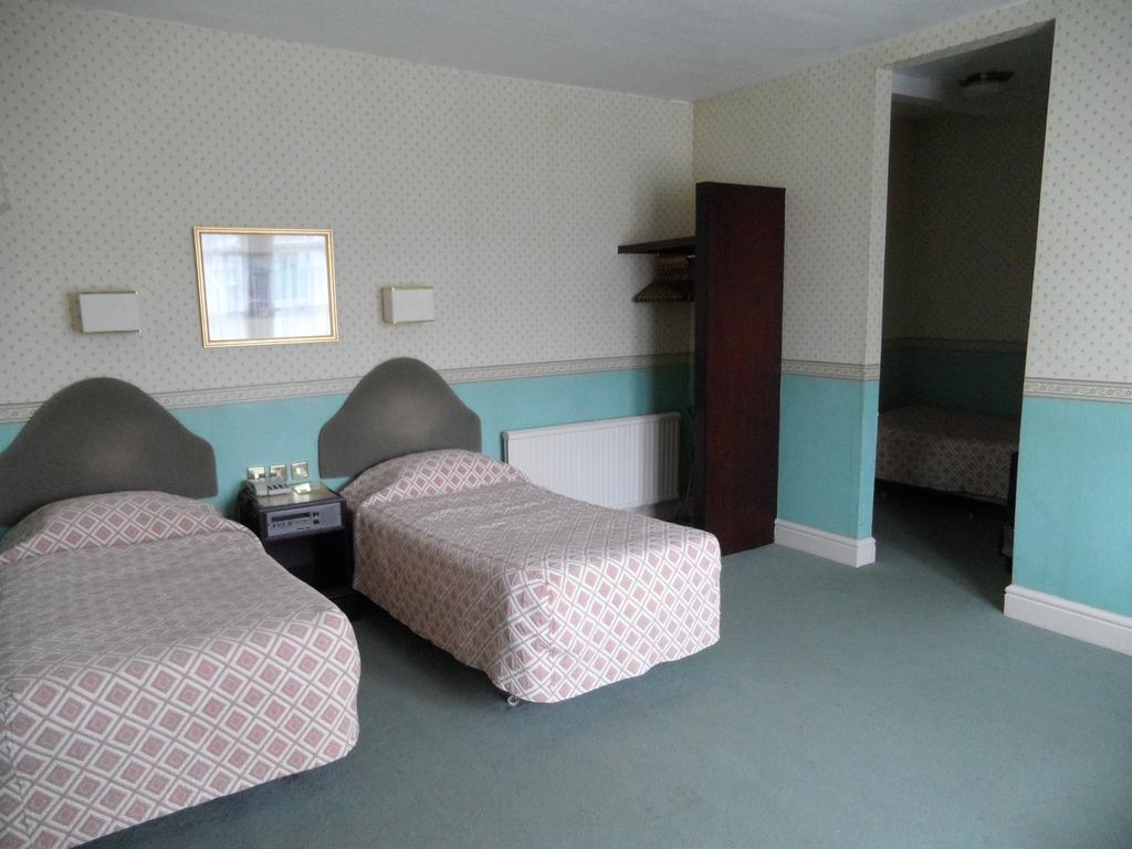 Glen Usk Hotel ลานดินดรอดเวลส์ ภายนอก รูปภาพ