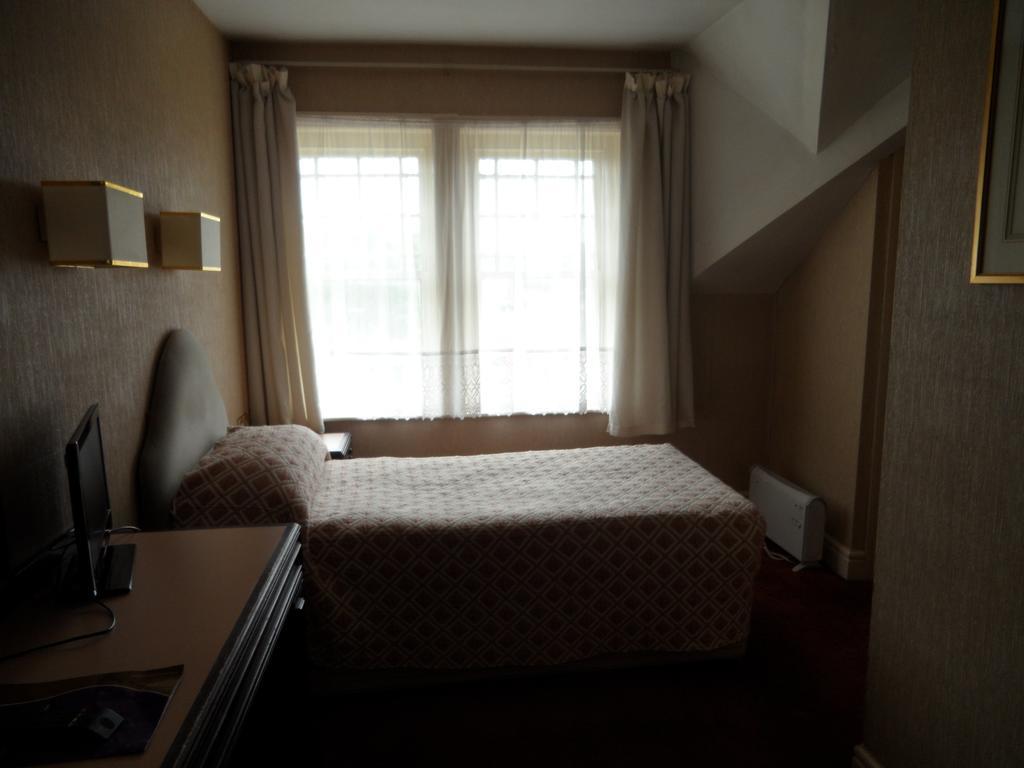Glen Usk Hotel ลานดินดรอดเวลส์ ภายนอก รูปภาพ