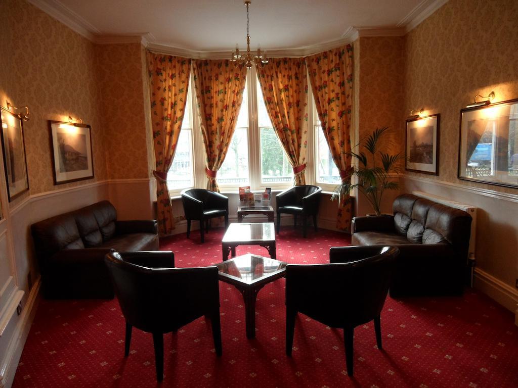 Glen Usk Hotel ลานดินดรอดเวลส์ ภายนอก รูปภาพ